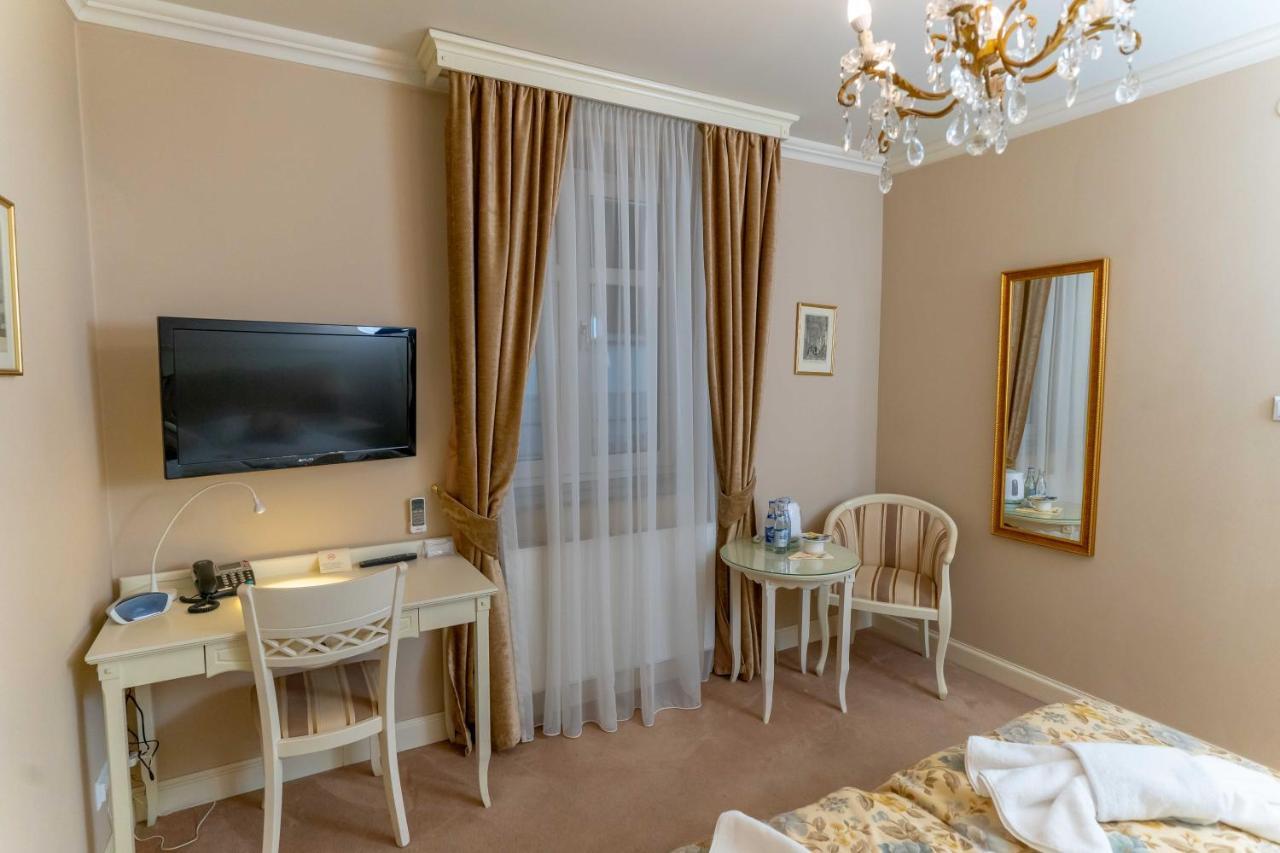 Resovia Residence Hotel*** Ряшів Екстер'єр фото